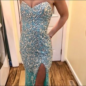GORGEOUS Jovani Gown